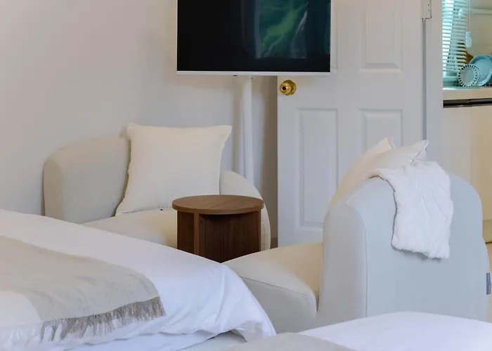 New Accommodation, Seoul, 3 Rooms, Near Hongdae, Hongdae Waterfall House