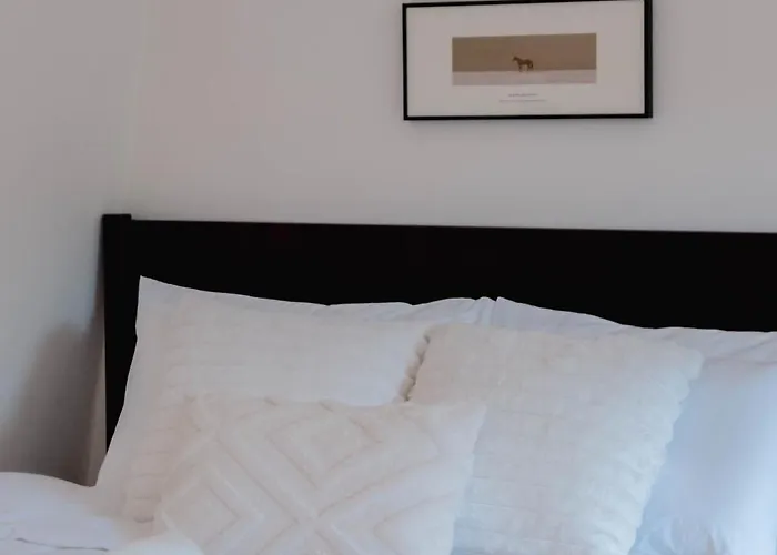 New Accommodation, Seoul, 3 Rooms, Near Hongdae, Hongdae Waterfall House 3*